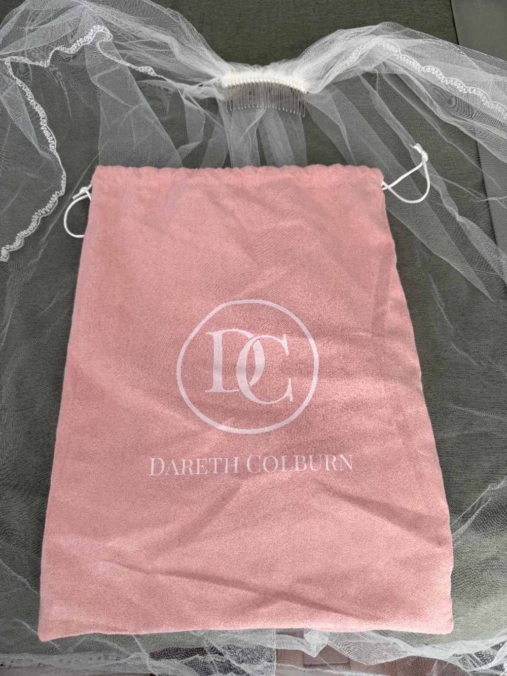Brand New Dareth Colburn Bridal Veil